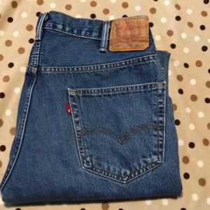 LEVI  550 38 X 30 BLUE JEANS